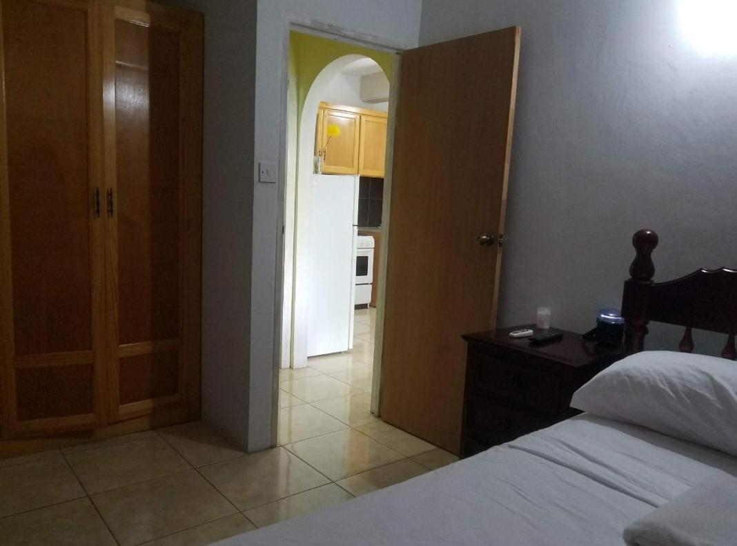 Corosol Apartments Roseau Dış mekan fotoğraf
